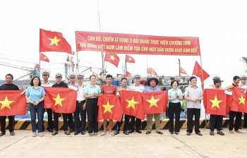 dong vien quan dan va cac luc luong tai huyen dao con co tinh quang tri