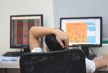 phien ha nhiet thu 3 lien tiep cua vn index