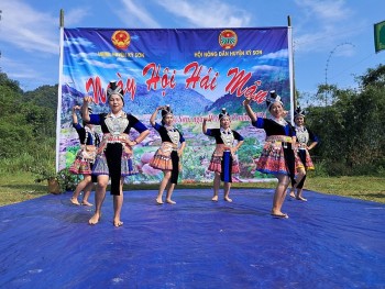 nhieu hoat dong soi noi tai ngay hoi hai man nam 2024 o xa bien gioi cua nghe an