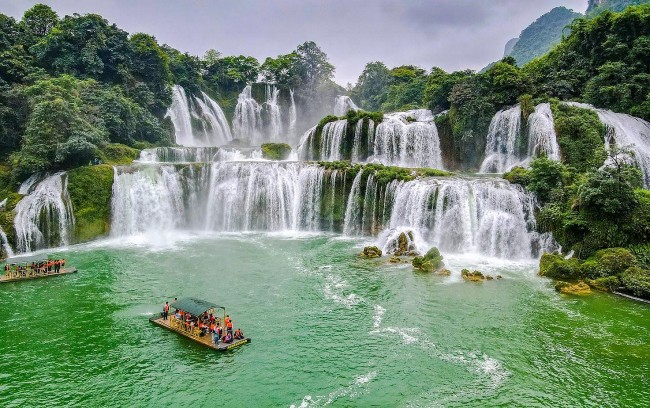 Top 21 thác nước đẹp nhất thế giới gọi tên thác Bản Giốc (Cao Bằng)