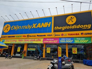 doanh thu cua the gioi di dong va dien may xanh vot tang trong thang dau he