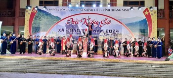 ngay hoi bien gioi viet trung