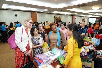 3591 phu nu co hoan canh kho khan tai tphcm tien giang duoc ho tro phat trien sinh ke
