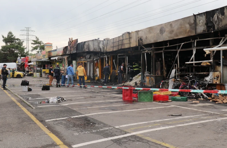 Kịp thời khống chế đám cháy tại trung tâm thương mại của người Việt ở Cộng hòa Czech