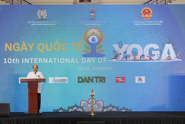 Ngày Quốc tế Yoga lần thứ 10: Điểm nhấn giao lưu nhân dân Việt Nam - Ấn Độ
