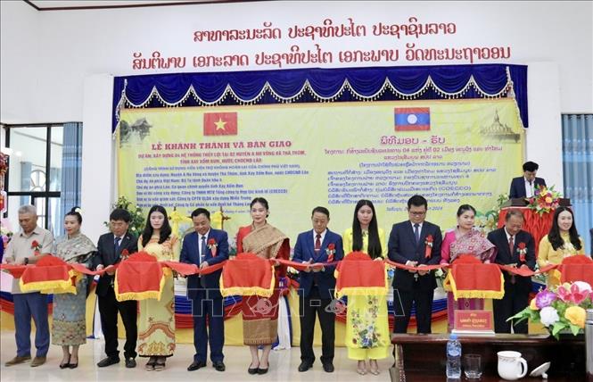 Việt Nam bàn giao công trình thủy lợi cho tỉnh Xaysomboun của Lào