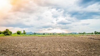 tu 18 dat nong nghiep bi thu hoi co the duoc boi thuong bang nha o