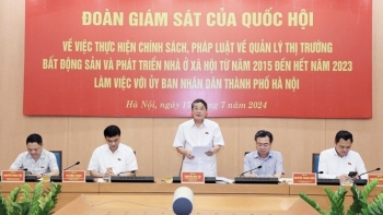 Hà Nội: Đoàn giám sát của Quốc hội khảo sát tình hình nhà ở