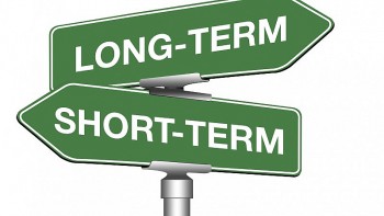 khi nha dau tu kho tim kiem loi nhuan ngan han tren thi truong chung khoan