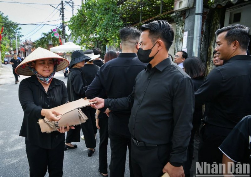 Những câu chuyện kể xúc động tại lễ tang Tổng Bí thư Nguyễn Phú Trọng: còn lại là tình đời, tình người