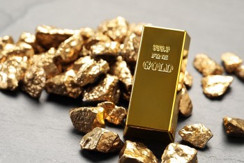 gia vang lieu da het da tang