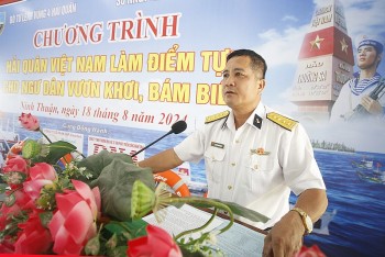 hai quan viet nam lam diem tua cho ngu dan ninh thuan vuon khoi bam bien