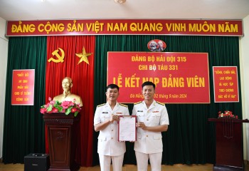 vung 3 hai quan ket nap dang vien moi dip quoc khanh 29