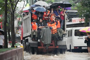 chau a don luc cuu ho doi pho sieu bao yagi