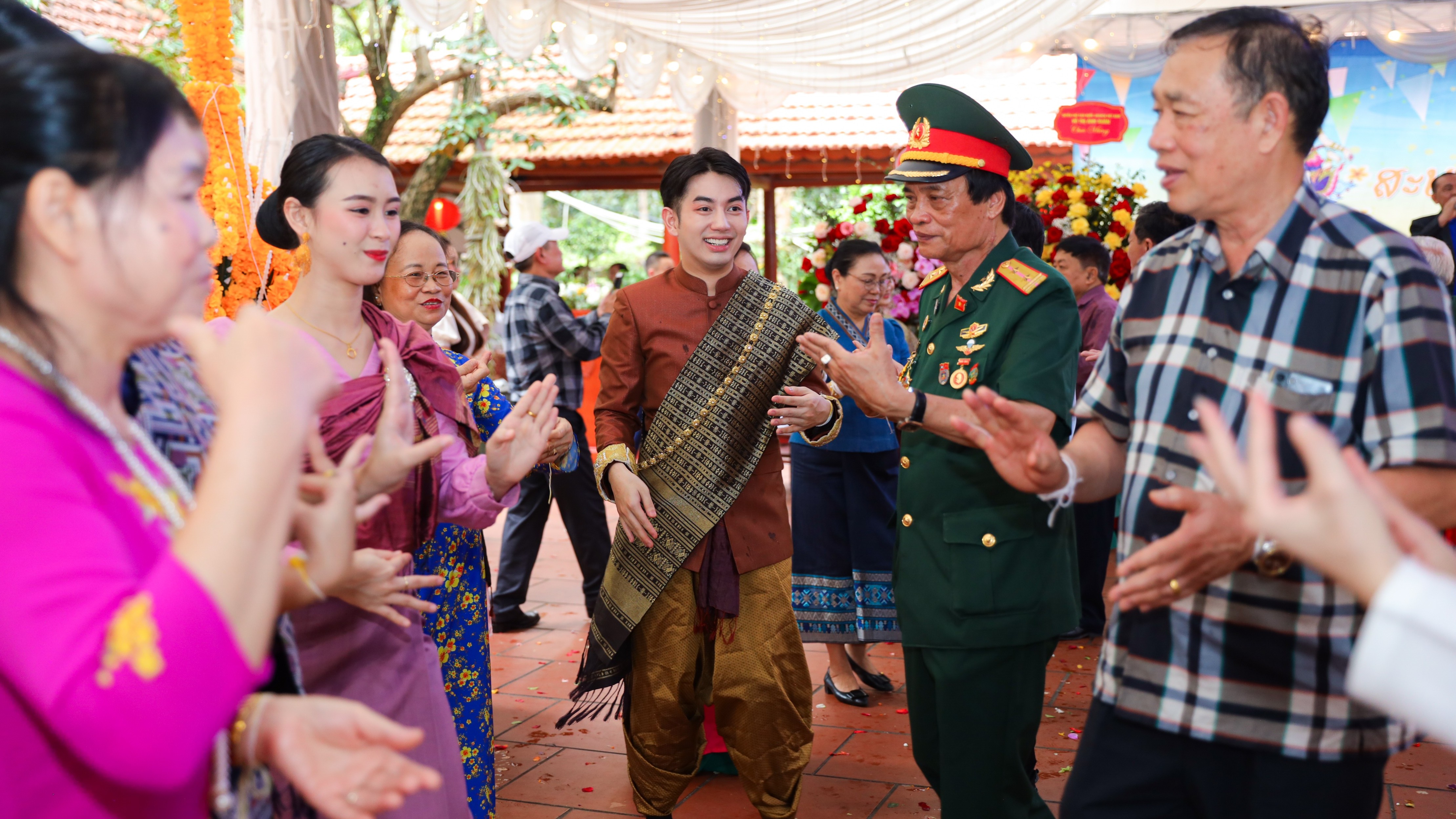 Thế hệ trẻ Việt - Lào là những người thừa kế sứ mệnh giữ gìn và phát triển quan hệ hai nước