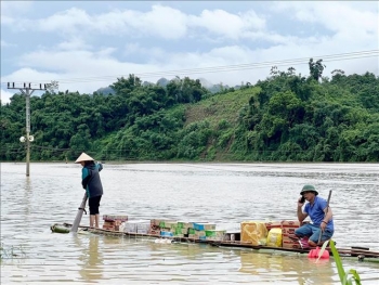 thuy si ho tro viet nam khac phuc hau qua bao yagi