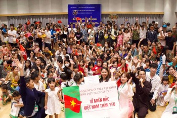 tet trung thu tai kansai nhat ban ung ho vung lu que nha 70 trieu dong