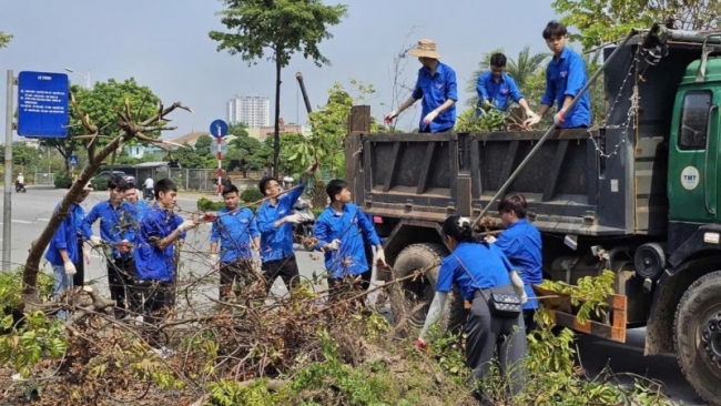 Hàng chục ngàn lượt đoàn viên, sinh viên Hà Nội tham gia khắc phục hậu quả bão