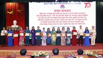 quan long bien bieu duong 103 guong nguoi tot viec tot cap thanh pho va cap quan