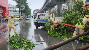 cong an ha noi tich cuc tham gia khac phuc hau qua bao so 3