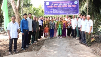 cau noi vung chac trong van dong vien tro phi chinh phu nuoc ngoai