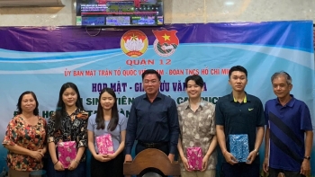 thanh pho ho chi minh that chat tinh huu nghi voi sinh vien lao va campuchia bang giao luu van hoa