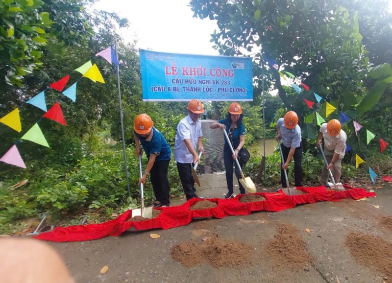 Thêm một cây cầu Việt kiều được khởi công tại Tiền Giang