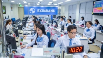 vi sao eximbank muon chuyen tru so ra ha noi