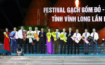 khai mac festival gach gom do kinh te xanh tinh vinh long