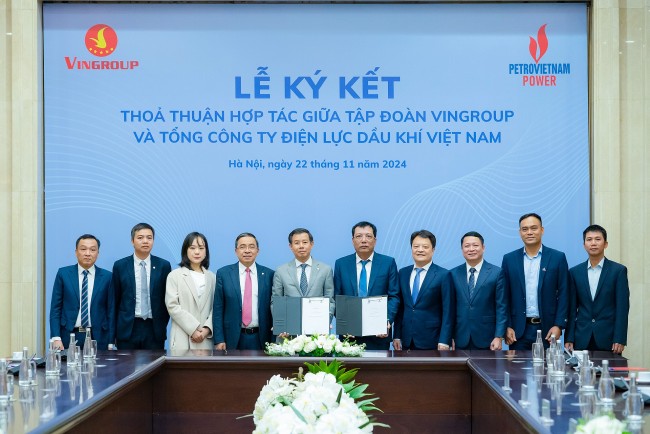 Tập đoàn Vingroup và Tổng công ty Điện lực dầu khí Việt Nam hợp tác phát triển hạ tầng năng lượng xanh