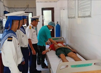 benh xa dao truong sa tiep nhan va dieu tri cho ngu dan tinh binh dinh bi viem ruot thua cap