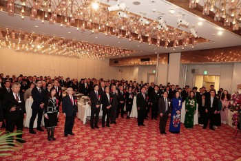 cong dong nguoi viet tai osaka nhat ban vui xuan que huong at ty