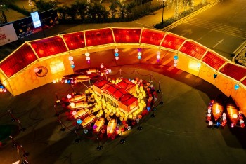 nhung trai nghiem lan dau tien tren the gioi tai le hoi den long quoc te ocean