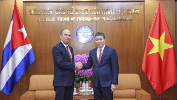 chu trong xay dung quan he cua gioi tre viet nam cuba