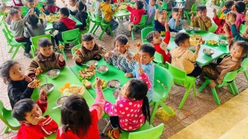 tet am ap den voi tre em vung cao quang tri va quang ngai