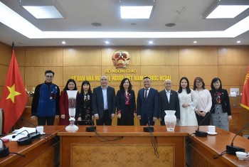 Biểu dương những thành tích của cộng đồng người Việt tại Séc