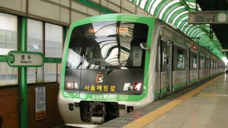 du lich han quoc cach su dung phuong tien giao thong cong cong