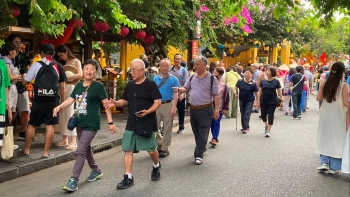 hien ke de du lich viet nam tang truong ben vung tu thi truong quoc te
