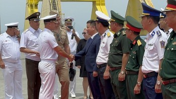 Tàu Hải quân Nga thăm hữu nghị và huấn luyện chung với Hải quân Việt Nam tại Đà Nẵng