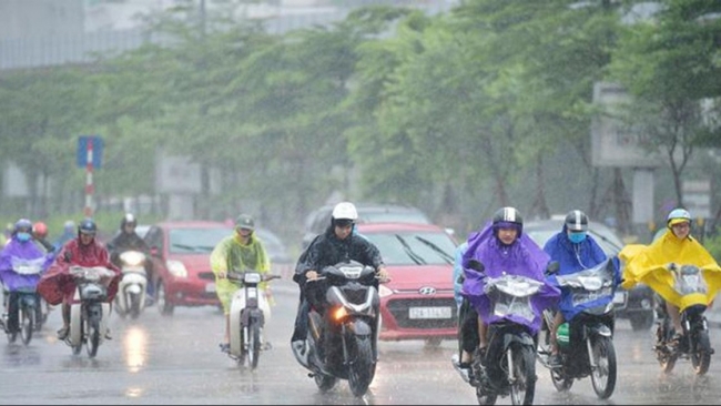 Thời tiết hôm nay (23/5): Bắc Bộ có mưa rất to cục bộ