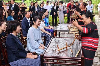 day manh hoi nhap quoc te ve van hoa chien luoc nang tam vi the viet nam