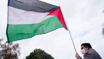 Tin quốc tế ngày 27/5: Palestine giành được quyền treo cờ tại trụ sở WHO; ông Trump cân nhắc chuyển 3 tỷ USD từ Harvard sang trường dạy nghề