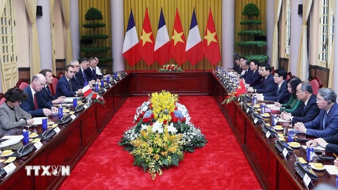 Việt Nam - Pháp trao nhiều thỏa thuận hợp tác trong chuyến thăm của Tổng thống Macron