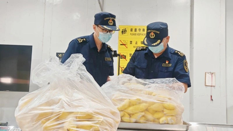 Việt Nam xuất khẩu lô sầu riêng đông lạnh đầu tiên sang Trung Quốc