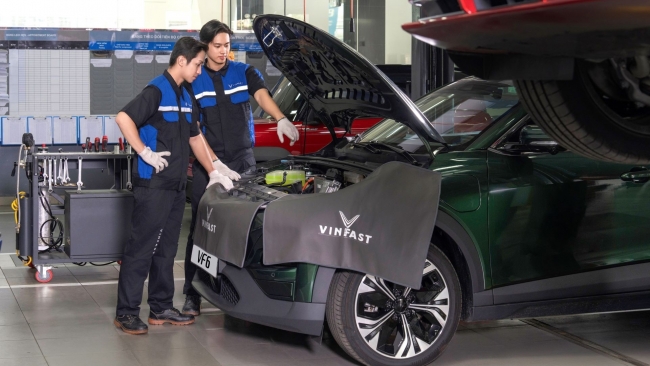 Người dùng xe điện VinFast “lời” từ lúc mua xe cho tới khi sử dụng