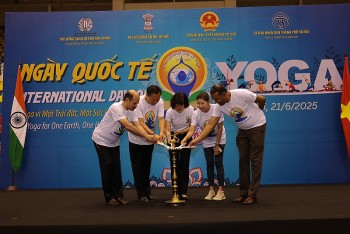 1.000 người tham gia đồng diễn Ngày Yoga quốc tế 2025 tại Hà Nội