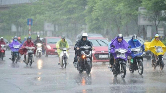 Thời tiết hôm nay (04/7): Bắc Bộ tiếp tục có mưa lớn cục bộ