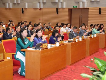 Bí thư Thành ủy Hà Nội: HĐND TP xem xét các nghị quyết với tầm nhìn dài hạn, tư duy dám nghĩ, dám làm, dám chịu trách nhiệm