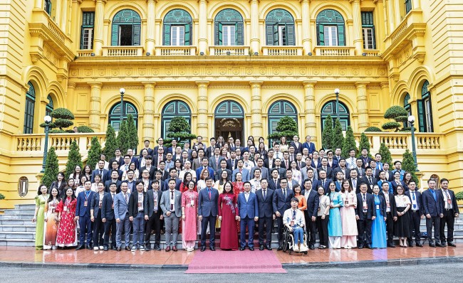 Phó Chủ tịch nước Võ Thị Ánh Xuân gặp mặt trí thức trẻ kiều bào