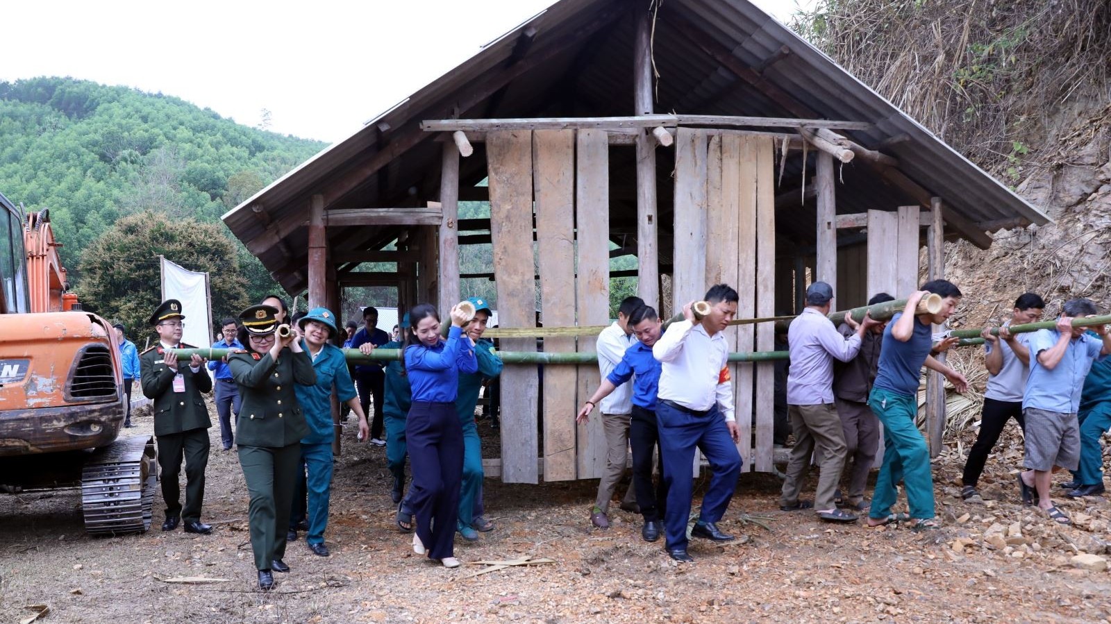 Cả nước cơ bản hoàn thành xóa 283.000 nhà tạm, nhà dột nát